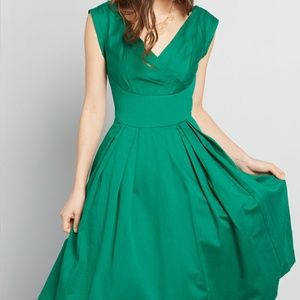 NWT Modcloth Keener Postures Midi Dress